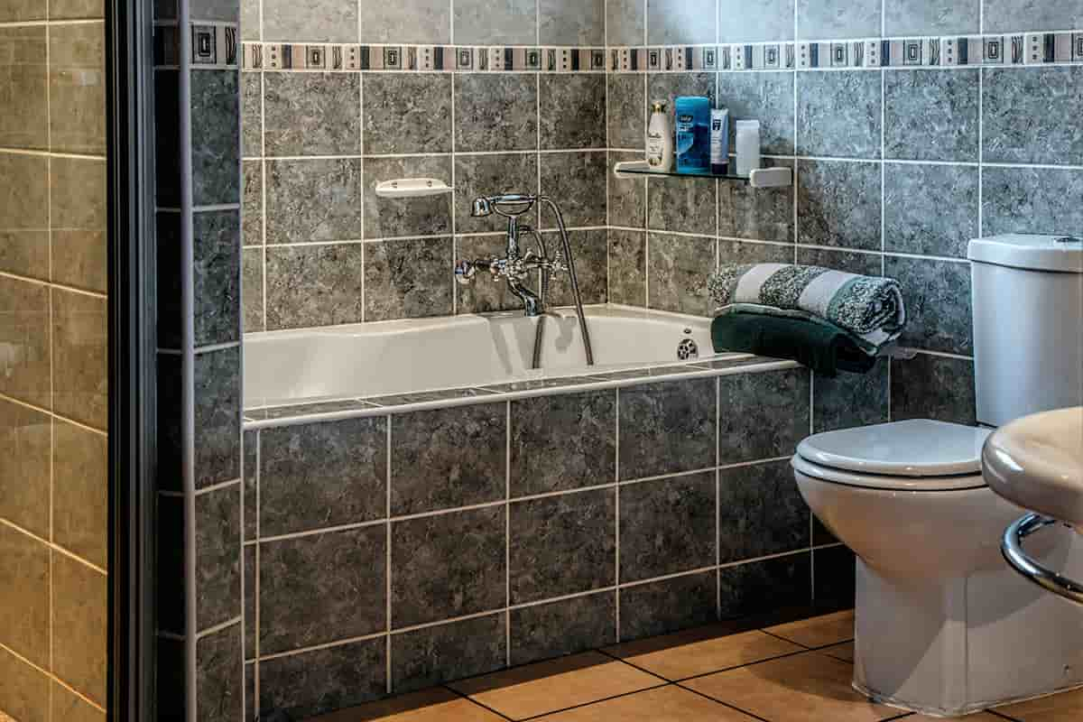 tiles that can rejuvenate appearance of your bathroom