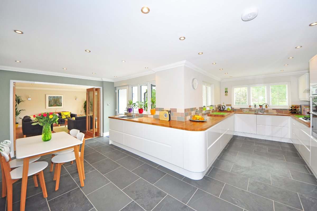  kitchen floor tiles design that is suitable for bathrooms 