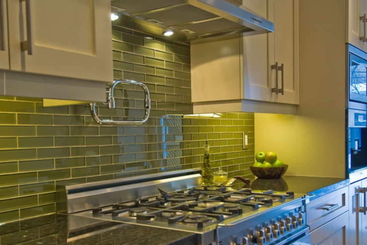  Backsplash Tiles Design and Trends for the Kitchen 