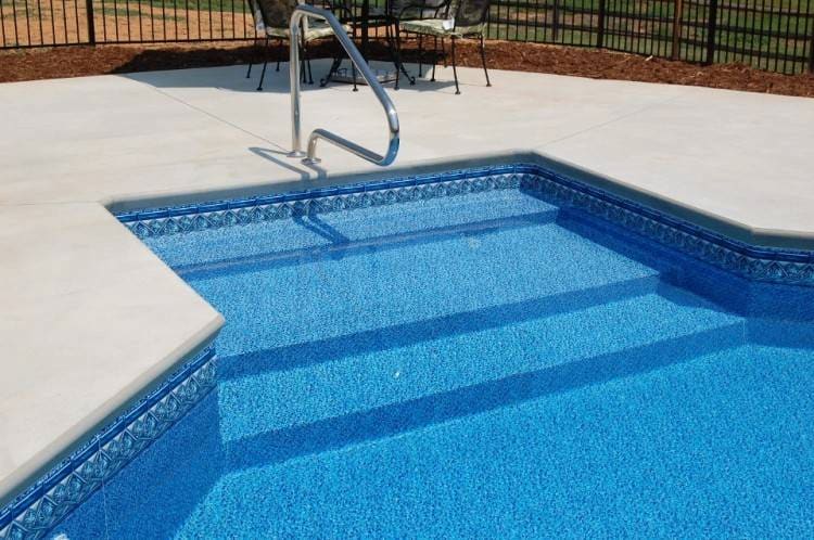  Buy The Latest Types of Pool Tile At a Reasonable Price 