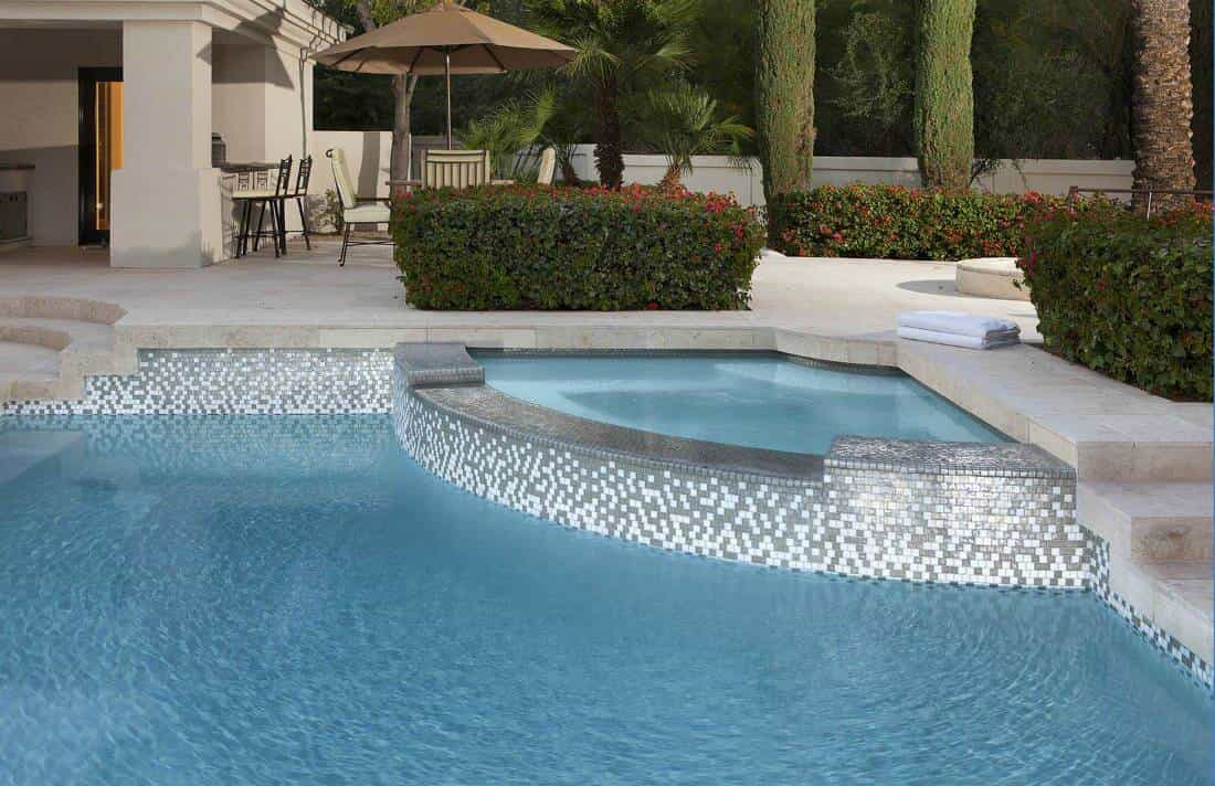  Buy The Latest Types of Pool Tile At a Reasonable Price 